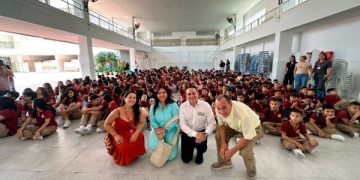 Gobierno acompaña regreso a clases en 23 territorios y proyecta 9,3 millones de matrículas