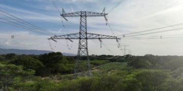 Colombia prioriza su soberanía energética y suspende transacciones de electricidad con Ecuador