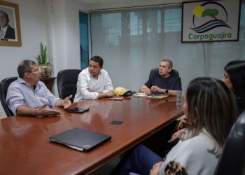 Corpoguajira impulsa acuerdos para enfrentar puntos críticos de basura en Riohacha