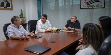 Corpoguajira impulsa acuerdos para enfrentar puntos críticos de basura en Riohacha