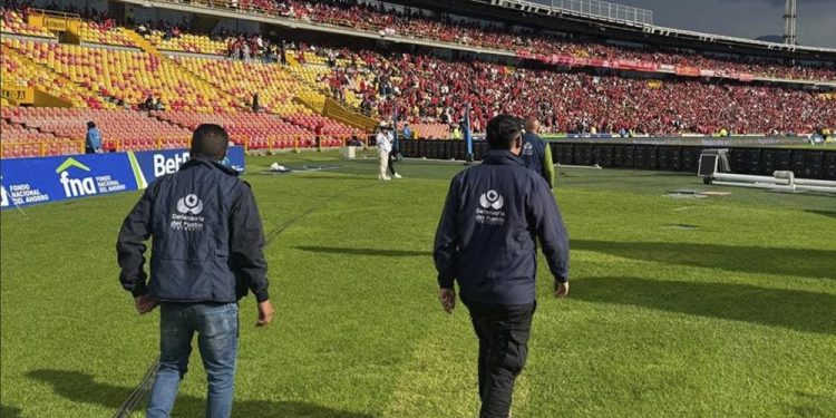 Defensoría del Pueblo urge a actualizar protocolos de seguridad y convivencia en el fútbol