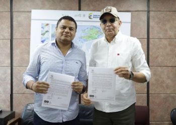 Corpoguajira entrega a la Alcaldía de Riohacha el mantenimiento de las zonas verdes de la Avenida Primera