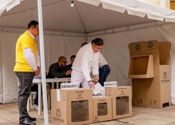 Presidente Petro alerta sobre diferencias entre los resultados de las elecciones publicados y la realidad en las mesas de votación