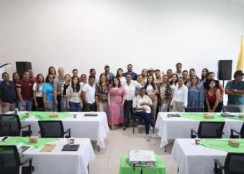 Corpoguajira realiza talleres de educación ambiental dirigidos a comunicadores, gestores culturales y creadores de contenido