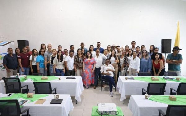 Corpoguajira realiza talleres de educación ambiental dirigidos a comunicadores, gestores culturales y creadores de contenido