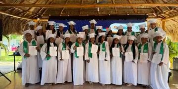 Enlaza y el SENA gradúan 24 técnicos en Operación Turística Local