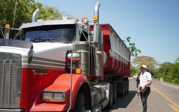 Movilízate seguro y descubre La Guajira: campaña vial de la Gobernación para la temporada