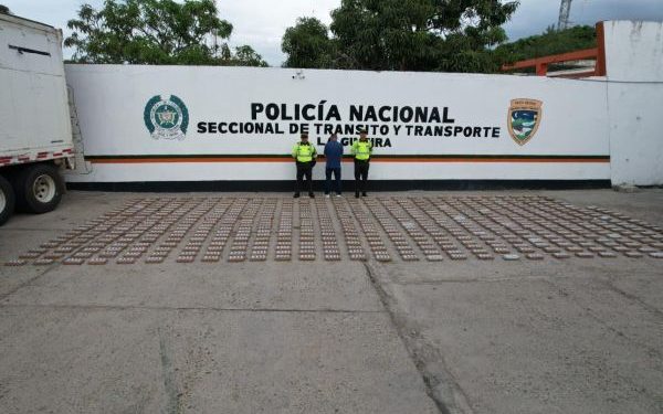 Golpe al narcotráfico en La Guajira: incautados más de 570 kilos de cocaína en vía nacional