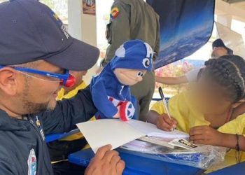 Entregados kits escolares en La Guajira, con campaña “La educación es la clave”