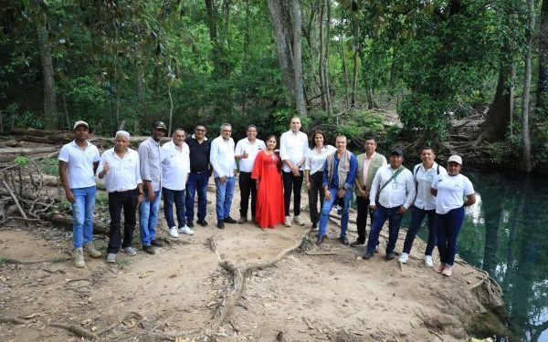 Corpoguajira se reúne con Guardianes de Ambiente y Paz de Cañaverales tras ratificar la negación de licencia ambiental a proyecto minero Riohacha